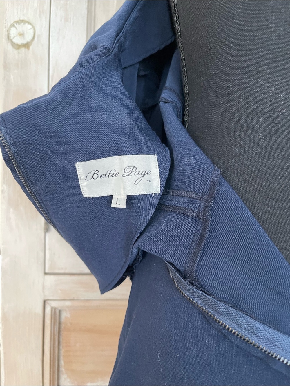Bettie Page Navy Blue Sailor Captain Wiggle Pencil Dress White Zigzag Trim Sz L - Picture 4 of 4